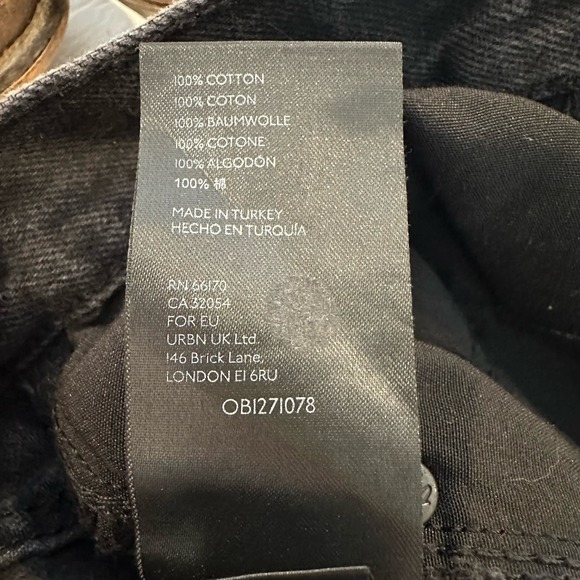 Free People We the Free  Black Out Stove Pipe High Waisted Jean OB1271078 SZ 27 - Picture 11 of 12